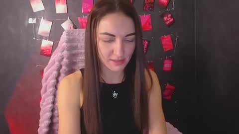 Snapshot of nora_n chatting on December 17, 11:44 pm Nora online show from December 17, 11:44 pm