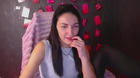 Nora online show from January 8, 9:17 pm