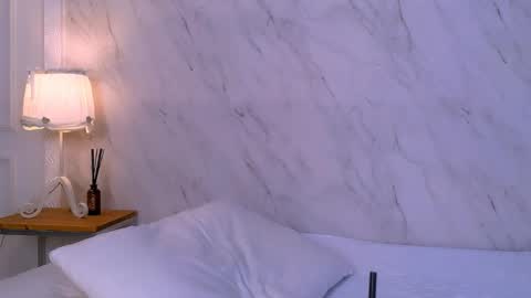 noraaddams online show from May 28, 2:42 am