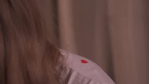 Eva online show from December 6, 7:34 pm