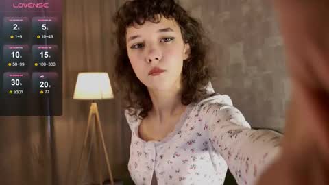 Nora online show from September 21, 3:52 am