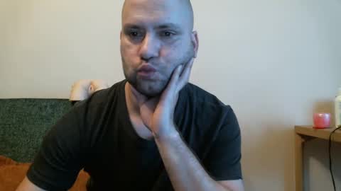 norbertopl87 online show from December 20, 1:33 pm