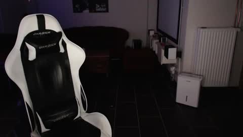 Snapshot of nordhh chatting on October 23, 5:51 am Neuling online show from October 23, 5:51 am