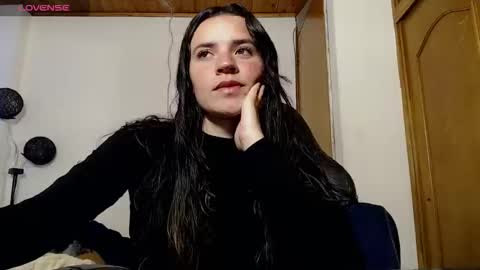 Snapshot of noreen_ chatting on October 28, 10:34 pm noreen_ online show from October 28, 10:34 pm