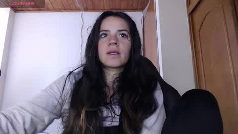 Snapshot of noreen_ chatting on November 10, 3:22 pm noreen_ online show from November 10, 3:22 pm