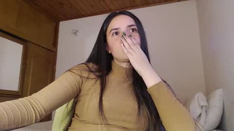 noreen_ online show from March 6, 9:55 pm