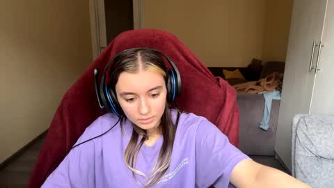 Elena online show from April 9, 7:25 am