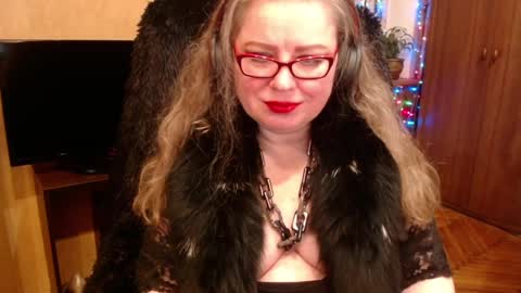 miss Tress online show from December 28, 6:18 pm