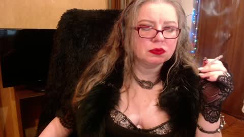 miss Tress online show from January 13, 9:20 pm