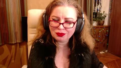 miss Tress online show from January 10, 9:30 pm