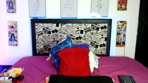 Snapshot of normaa22 chatting on December 15, 11:20 pm Norma online show from December 15, 11:20 pm