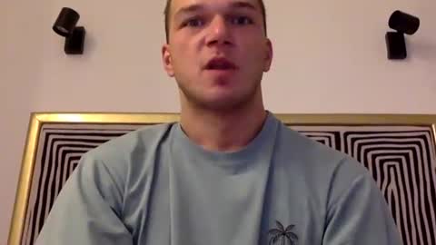 Justin online show from November 30, 4:33 pm