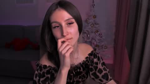 Hazel online show from January 15, 1:02 am