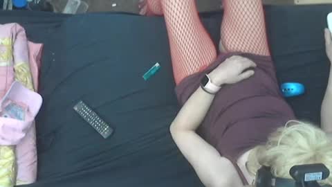 Snapshot of noshame31 chatting on February 23, 11:25 pm Mish online show from February 23, 11:25 pm