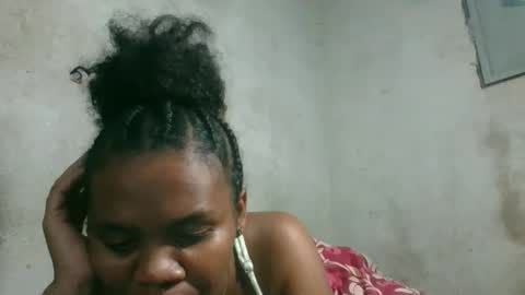 nosminah01 online show from March 29, 8:42 pm