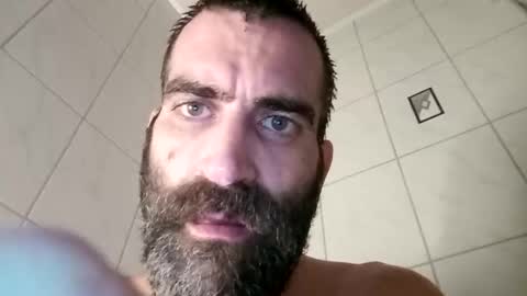 Snapshot of not4one chatting on January 18, 3:09 am not4one online show from January 18, 3:09 am