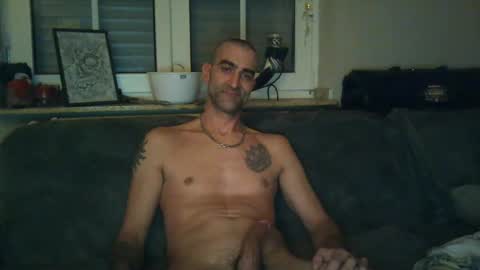 Snapshot of not4one chatting on January 29, 1:27 am not4one online show from January 29, 1:27 am