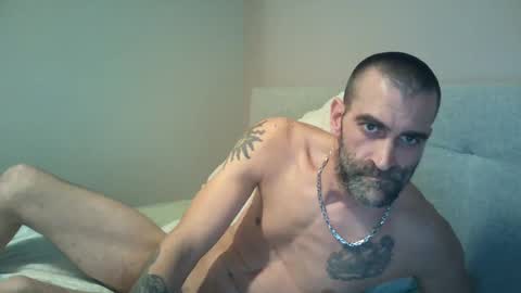 Snapshot of not4one chatting on February 9, 10:00 pm not4one online show from February 9, 10:00 pm