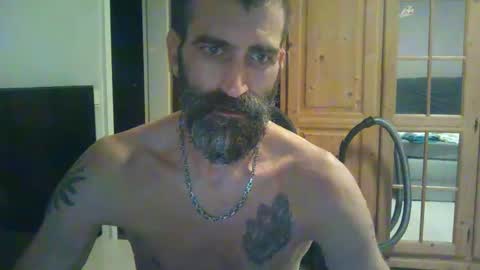 Snapshot of not4one chatting on September 11, 12:00 am not4one online show from September 11, 12:00 am