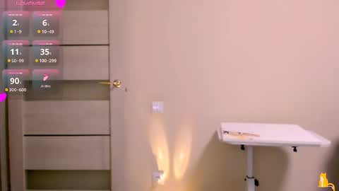 hi glad to chat online show from November 16, 9:59 am