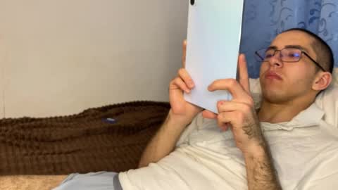 Snapshot of notatheeena chatting on October 17, 6:43 pm notatheeena online show from October 17, 6:43 pm