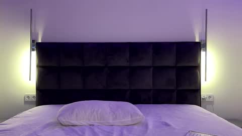 Snapshot of notelis chatting on October 27, 1:04 pm Goldie online show from October 27, 1:04 pm