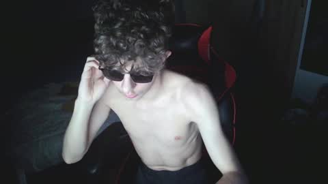 Snapshot of notspace_721128 chatting on December 21, 4:57 pm NotSpace   online show from December 21, 4:57 pm