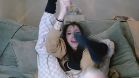 Snapshot of notthatbunny chatting on January 6, 5:06 pm Bunny online show from January 6, 5:06 pm