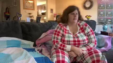 NotUrBabyMoms online show from November 16, 4:56 pm