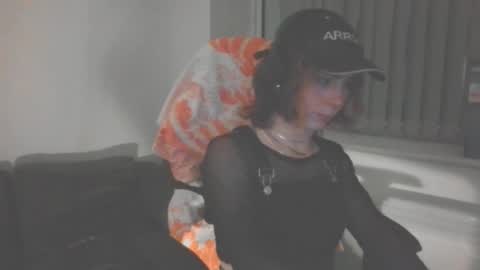 Lucy online show from December 21, 5:14 am