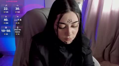  s online show from October 21, 7:58 pm