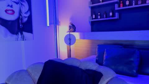 Nova Salvatore online show from March 17, 2:27 am