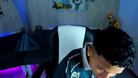 nova online show from April 14, 7:53 pm