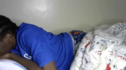 novaah online show from April 11, 2:38 am