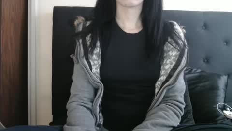 Olivia online show from March 4, 4:46 pm