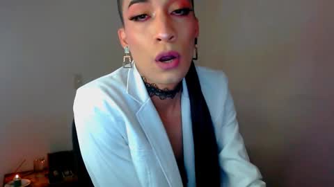 Snapshot of novanyx11 chatting on November 4, 9:25 pm Nova... online show from November 4, 9:25 pm