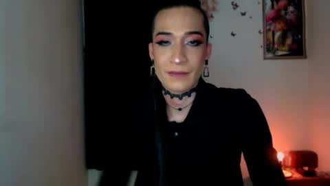 Snapshot of novanyx11 chatting on November 7, 10:10 pm Nova... online show from November 7, 10:10 pm