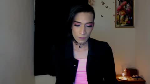 Snapshot of novanyx11 chatting on November 20, 10:42 pm Nova... online show from November 20, 10:42 pm