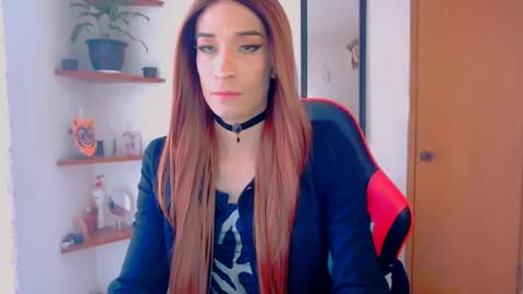 Snapshot of novanyx11 chatting on June 4, 10:05 pm Nova... online show from June 4, 10:05 pm