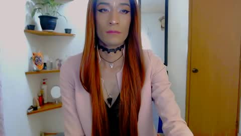 Snapshot of novanyx11 chatting on June 6, 11:31 pm Nova... online show from June 6, 11:31 pm