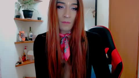 Snapshot of novanyx11 chatting on June 11, 12:32 am Nova... online show from June 11, 12:32 am
