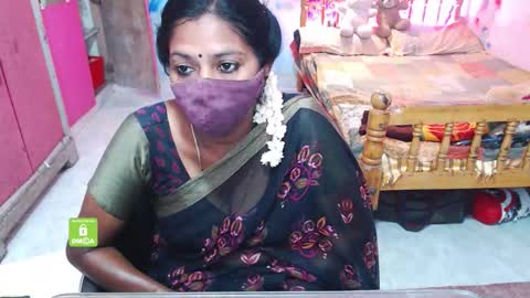 Snapshot of novapol chatting on November 13, 6:12 am Novapol online show from November 13, 6:12 am