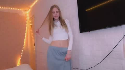 Mia Blake online show from March 27, 4:40 pm