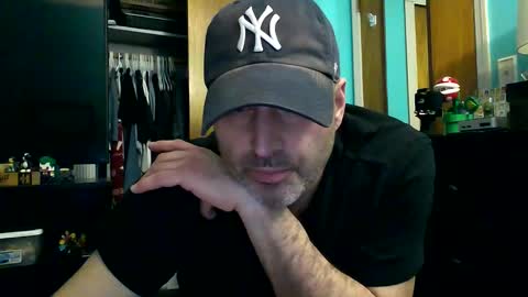 Snapshot of novatron6996 chatting on January 23, 8:46 am novatron6996 online show from January 23, 8:46 am