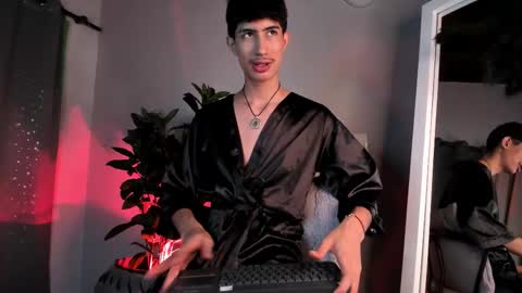 Nova online show from October 19, 7:36 pm