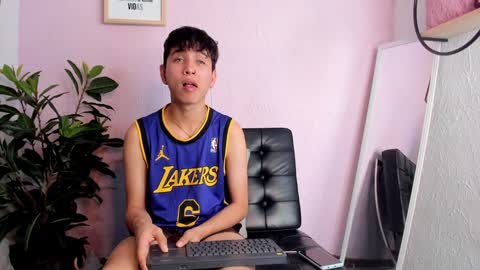 NovayBrian online show from January 3, 11:44 pm