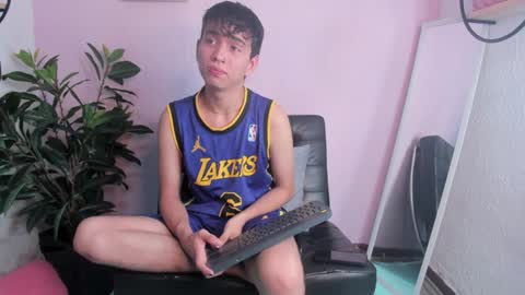NovayBrian online show from January 5, 3:34 pm