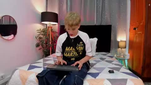 NovayBrian online show from January 9, 4:30 am
