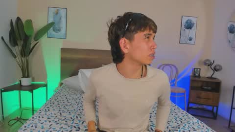 NovayBrian online show from November 17, 4:51 am