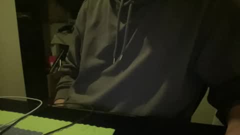 novio_muyalto online show from November 7, 11:49 pm